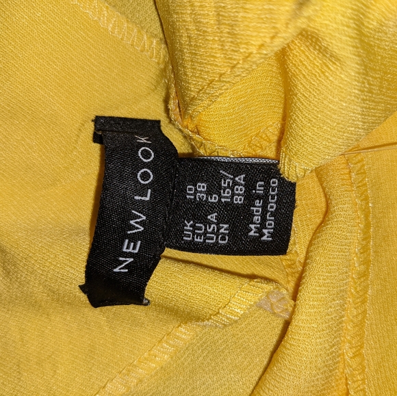 Beautiful flowy button up yellow tank NWT - Picture 3 of 4